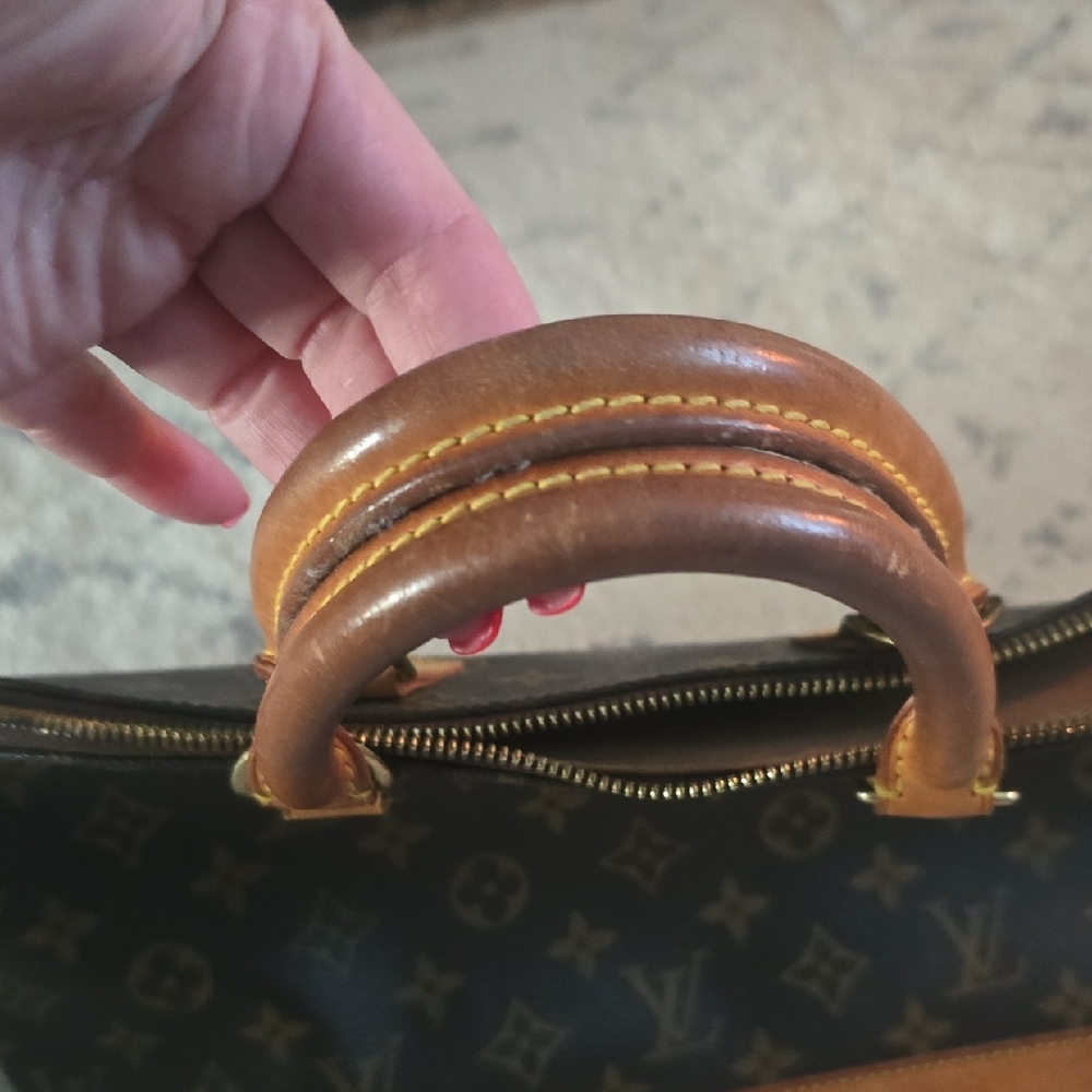 Louis Vuitton Black and Brown Monogram Bag - Picture 6 of 9